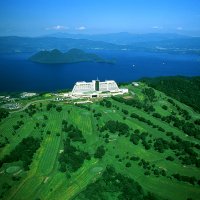 ウィンザー・グレートピーク・オブ・トーヤは、眼下に噴火湾を見下ろす、まさに“天空のゴルフコース”